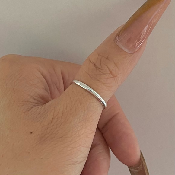 Sterling silver plain 2mm band ring, band ring, plain band ring, silver band - Picture 3 of 10